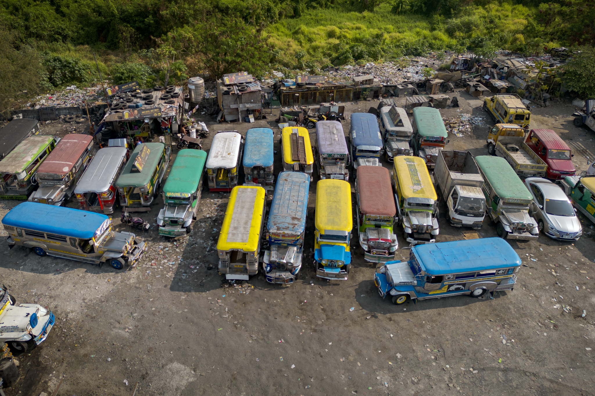 Due to the conflicts between the United States, Israel and Iran, fuel prices have risen. Many of Manila's iconic jeepneys have been shut down as drivers are unable to bear the high fuel costs, Manila, Philippines, April 19, 2026. /VCG
