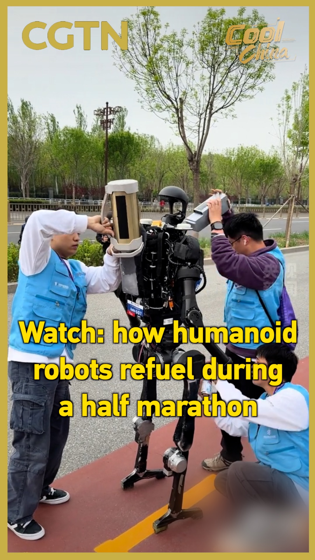 Watch: how humanoid robots refuel during a half marathon