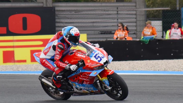 ZXMOTO's Debise finishes fourth as Masia wins WorldSSP race 1 at