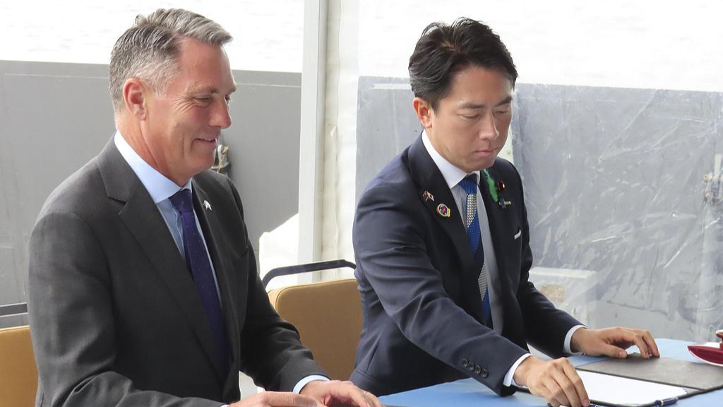 Poll on Japan's military sales to Australia