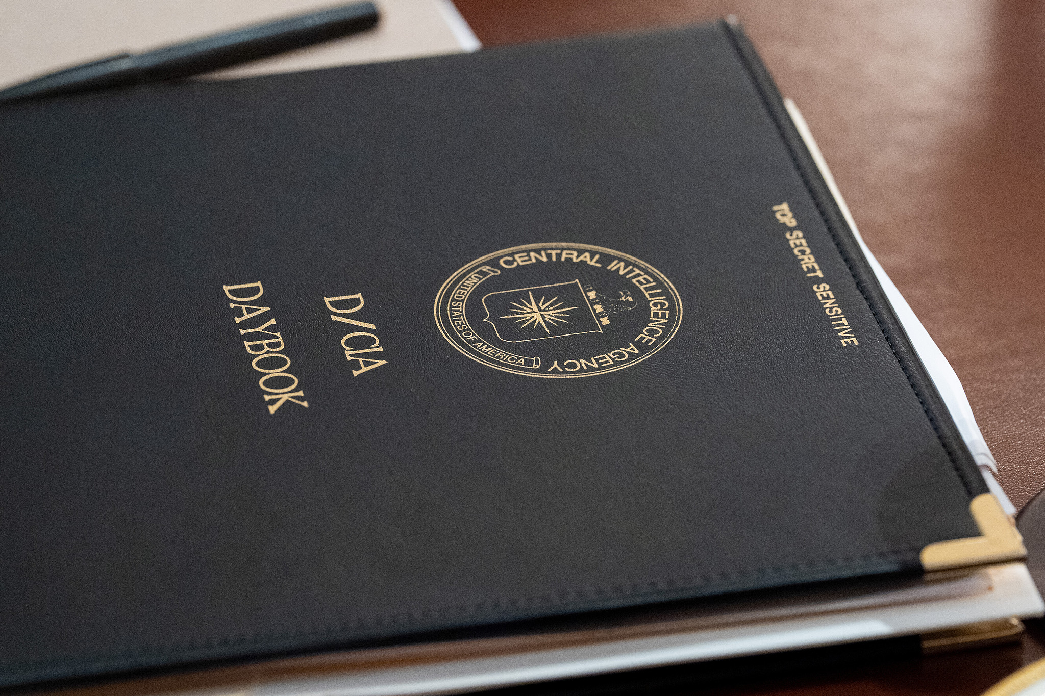 The daybook belonging to CIA Director John Ratcliffe during a Cabinet meeting at the White House, in Washington DC, the US, March 26, 2026. /Xinhua