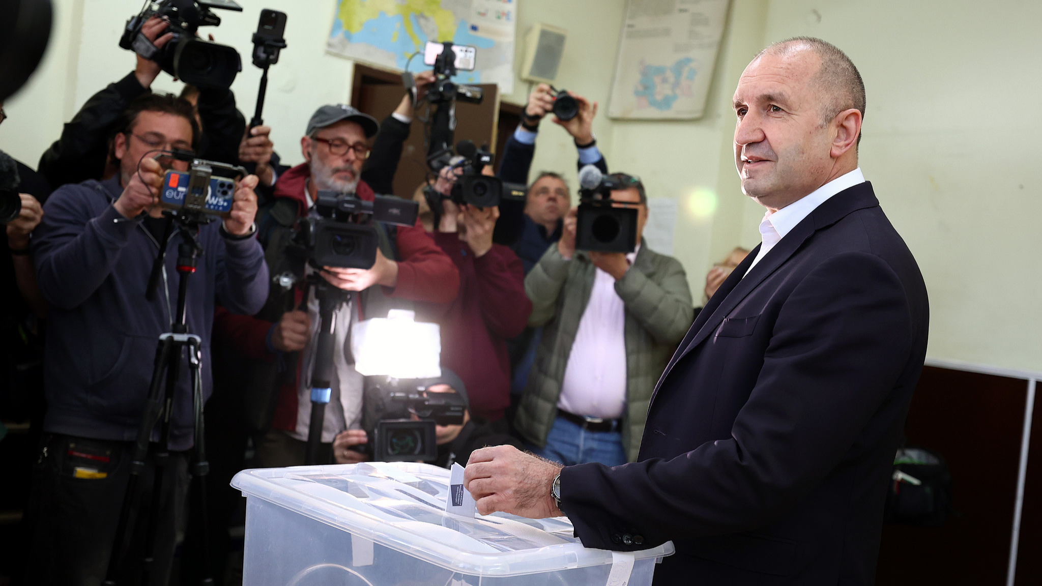 Bulgaria's former president tops parliamentary vote