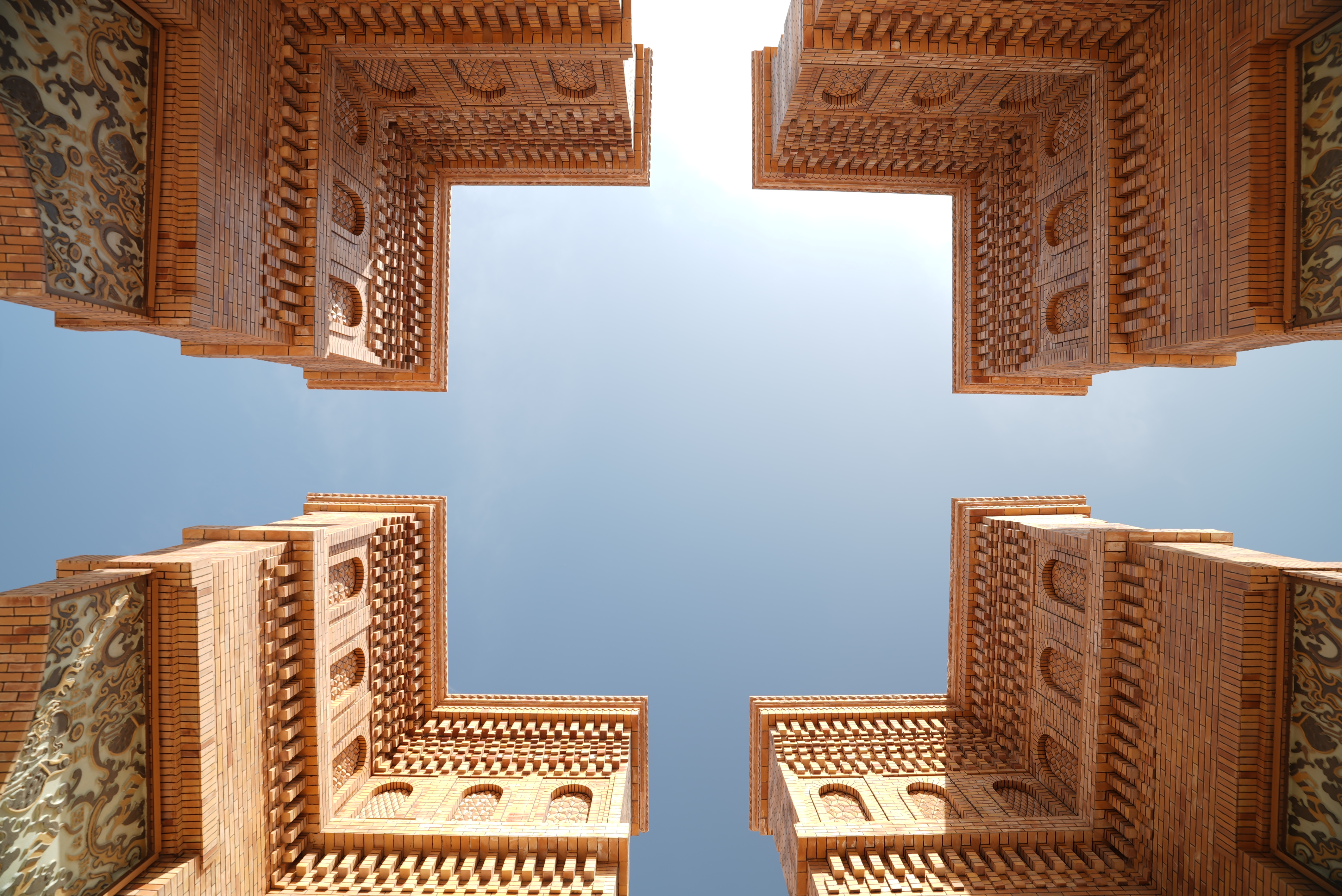 A corner is seen in Kashi, northwest China's Xinjiang Uygur Autonomous Region on April 21, 2026. /CGTN