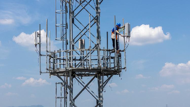China's 5G base stations top 4.958 million by end of March 2026
