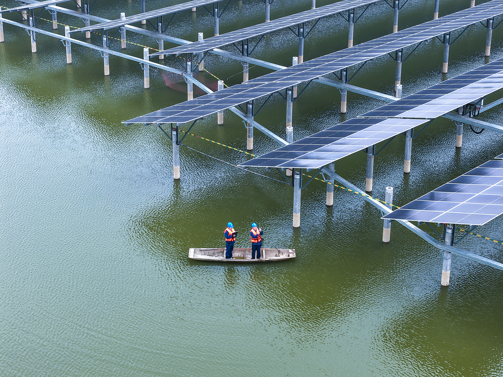 The aquaculture-photovoltaic integrated project in Wuhu, Anhui Province, east China, April 20, 2026. /VCG