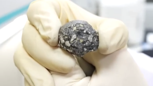 The 11th new lunar mineral, named Cerium-Magnesium Changesite was discovered in the first lunar meteorite that fell in China. /CMG