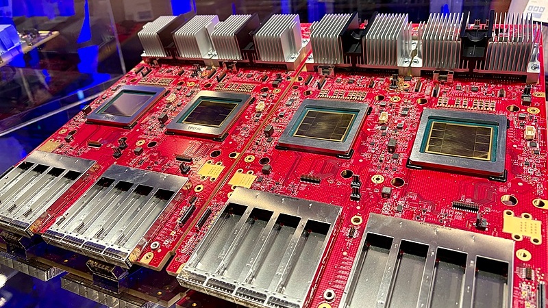 The appearance of TPU 8th generation (TPU 8t). /VCG