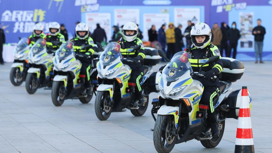 Police officers demonstrate their motorcycle riding skills in Shijiazhuang, Hebei Province in north China, January 10, 2026. /Xinhua