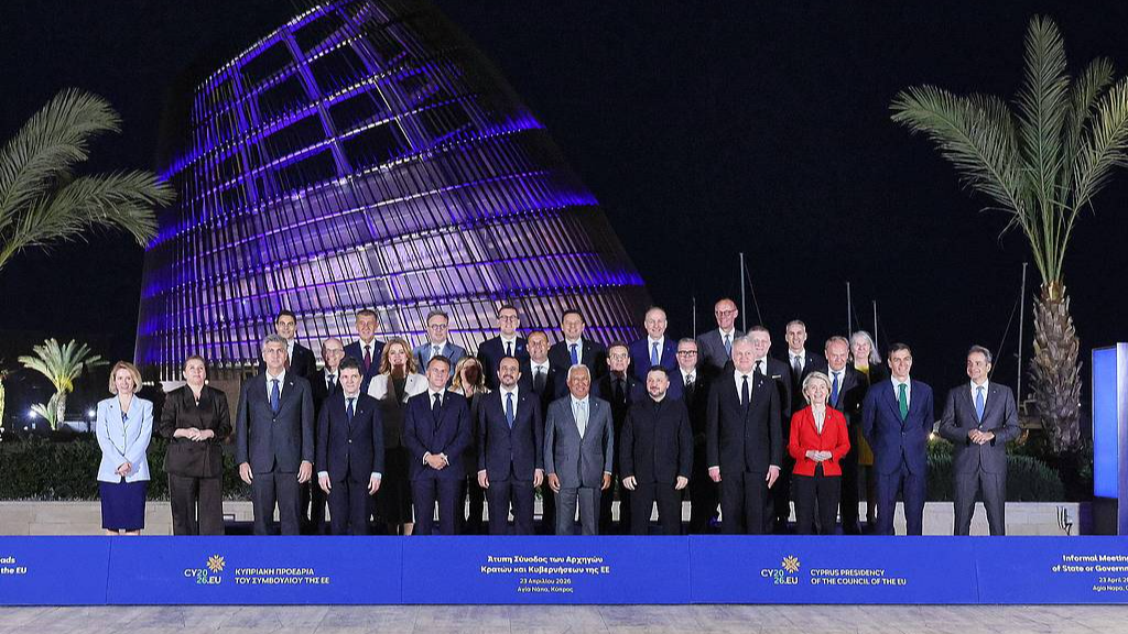 EU approves 90-bln-euro loan for Ukraine, sanctions against Russia