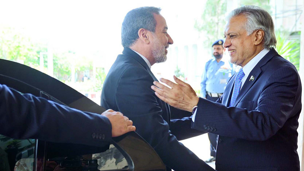 Pakistan, Iran FMs discuss regional situation, diplomatic efforts