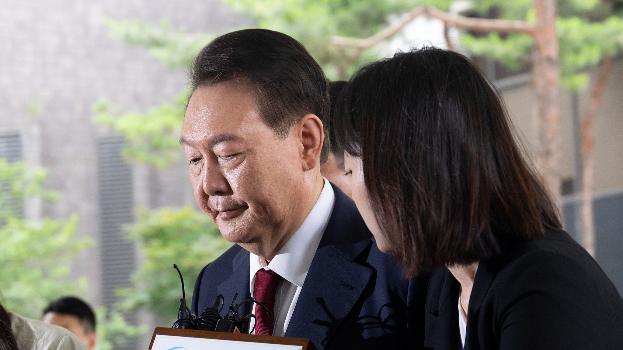 Former President Yoon Suk-yeol arrives for questioning over charges related to the December 3, 2024 martial law imposition at the special prosecutor's office in Seoul, South Korea, June 28, 2025. /VCG