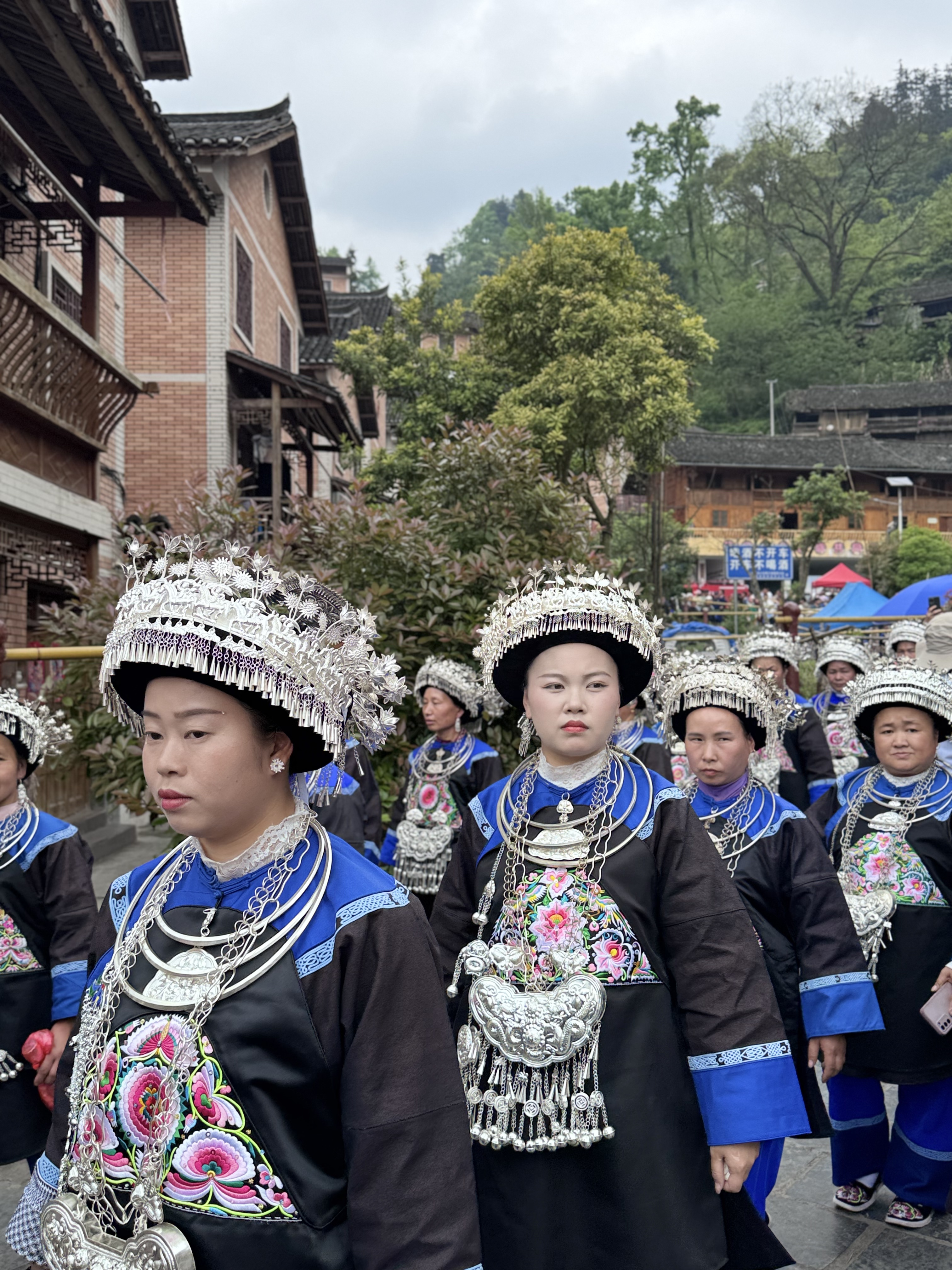 Local Dong girls in gleaming silver ornaments. /CGTN