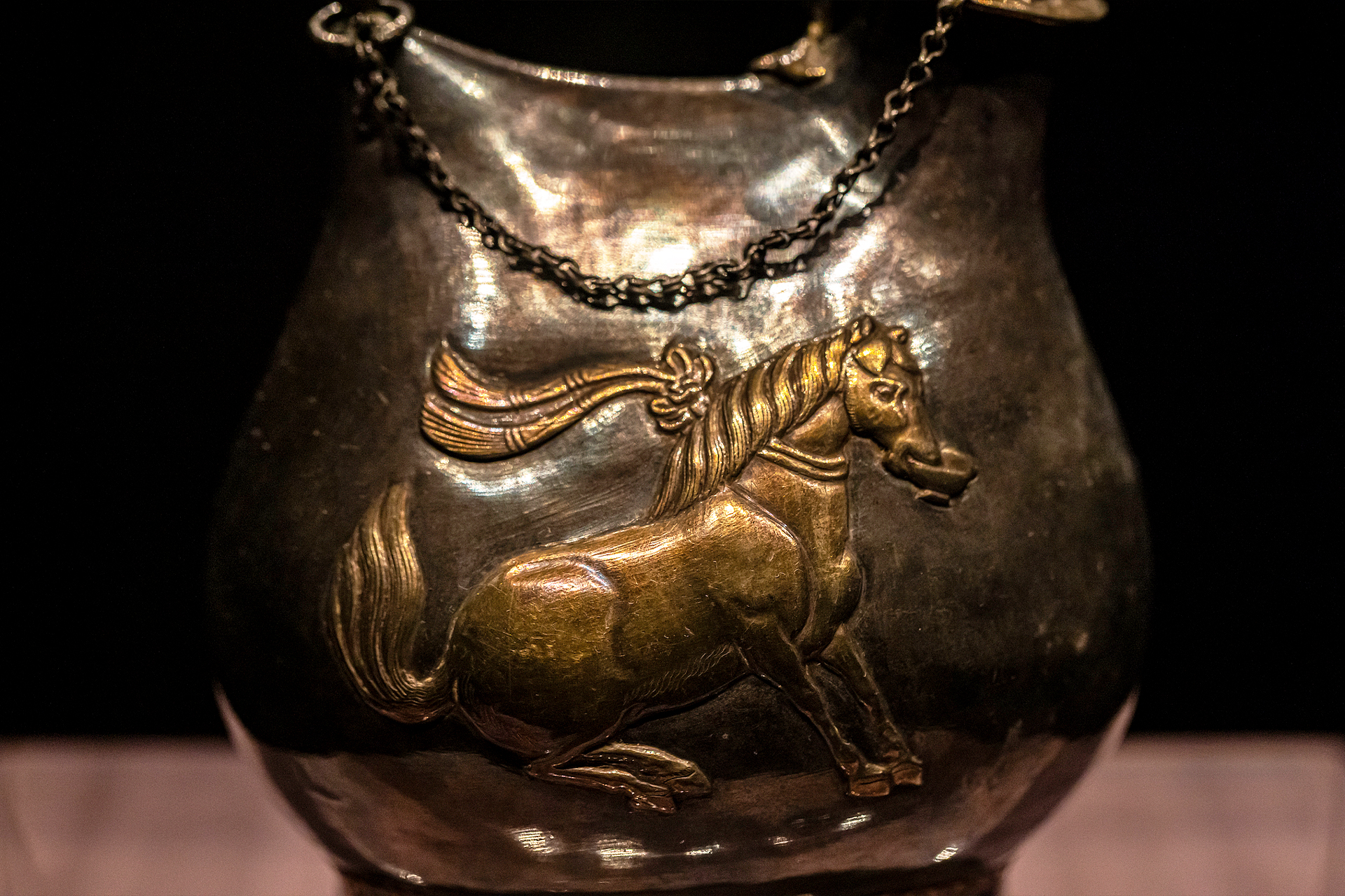 Dancing horses of the Tang Dynasty toast to art and exchange