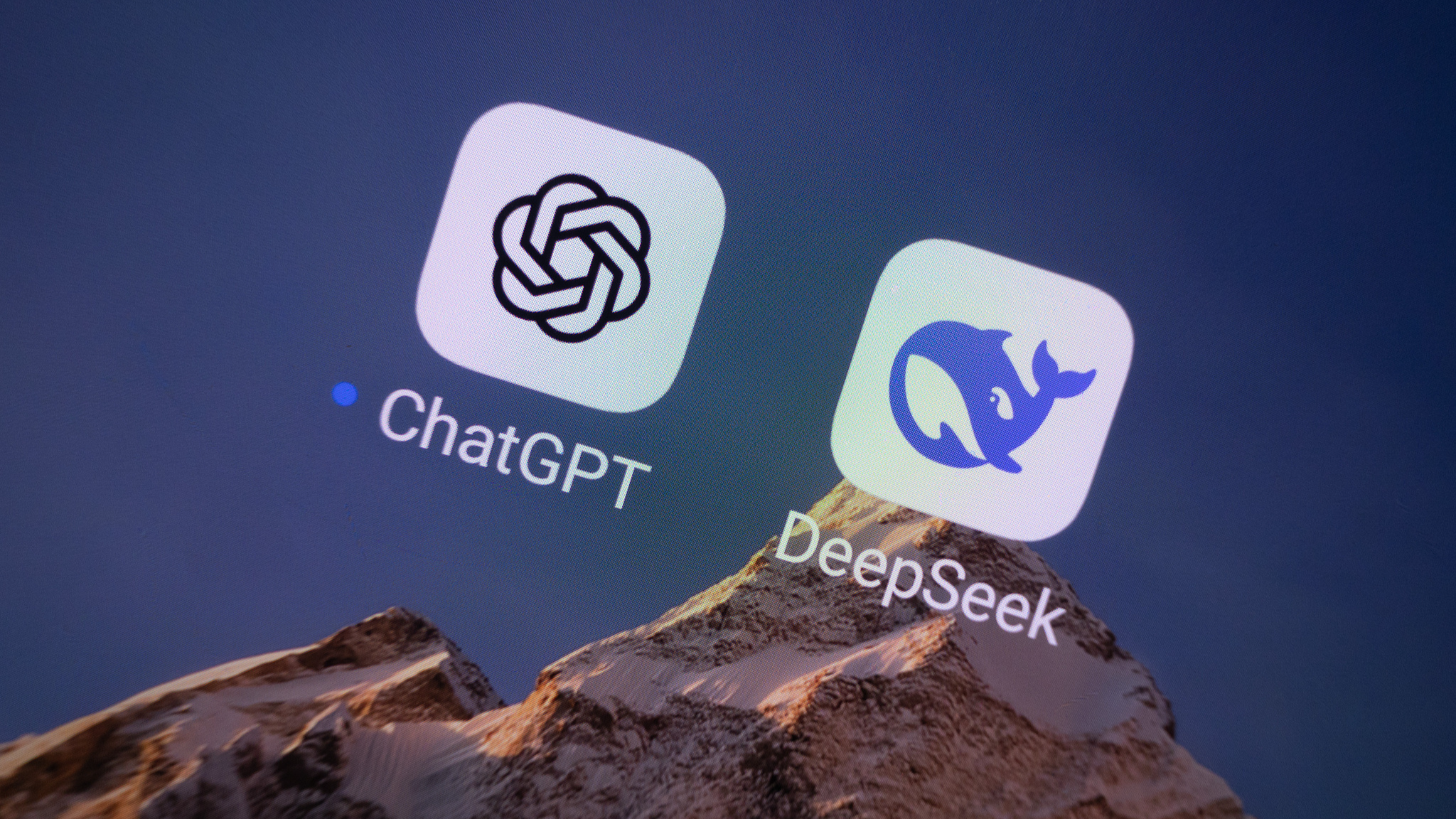 DeepSeek and ChatGPT installed on a mobile phone, June 21, 2025. /CFP