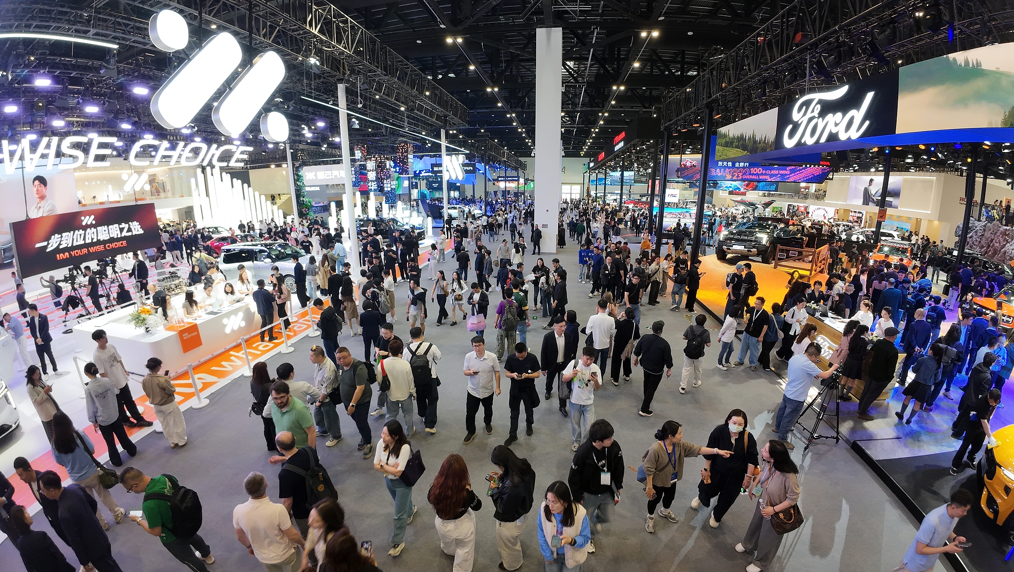 The 2026 (19th) Beijing International Auto Show is being held at the China International Exhibition Center (Shunyi Hall) and the Capital International Convention and Exhibition Center, Beijing, China, April 24, 2026. /VCG