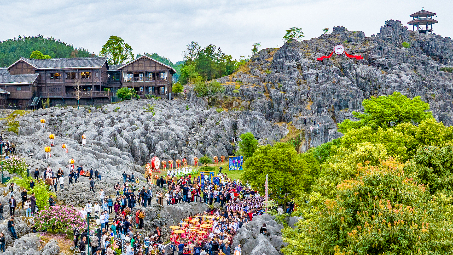 Live: Explore the colorful Miao ethnic 'Flower Mountain Festival' in southwest China's Sichuan Province