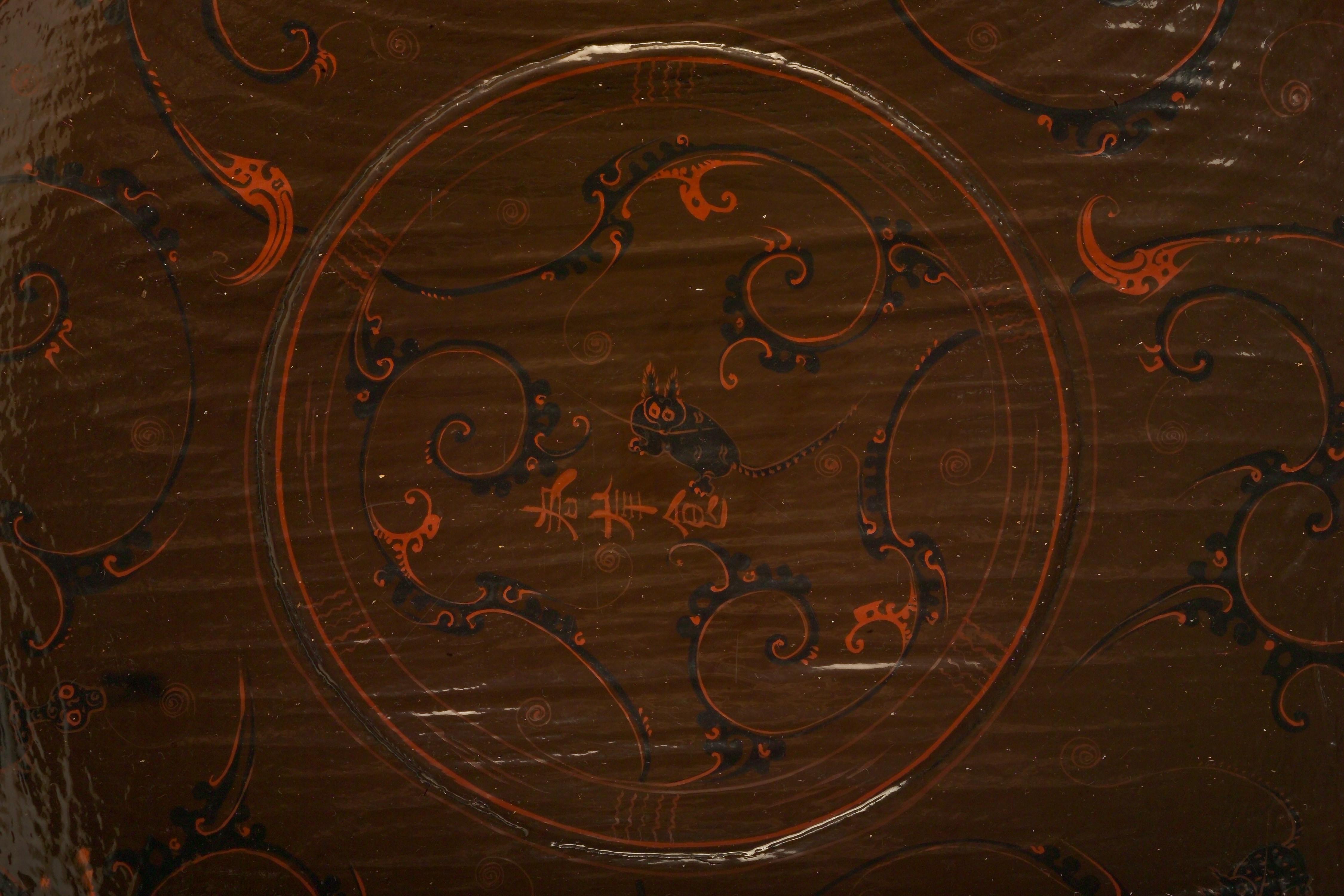 Guardians of the table: Cats on Han-dynasty lacquerware