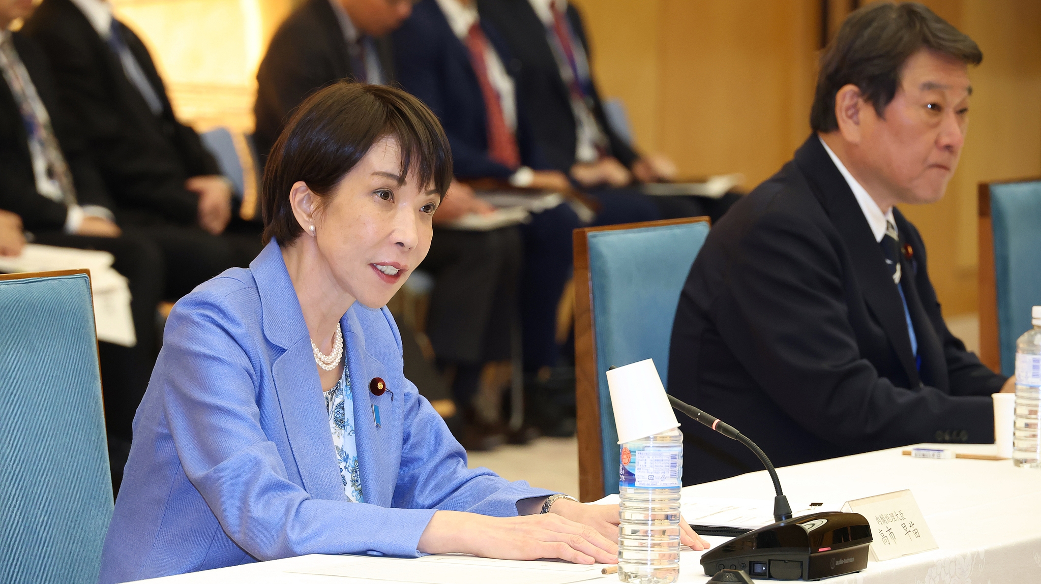 Japanese Prime Minister Sanae Takaichi (L) attends the first meeting of the Expert Panel on Security and Comprehensive National Power at the Prime Minister's Office in Tokyo, Japan, April 27, 2026. /VCG