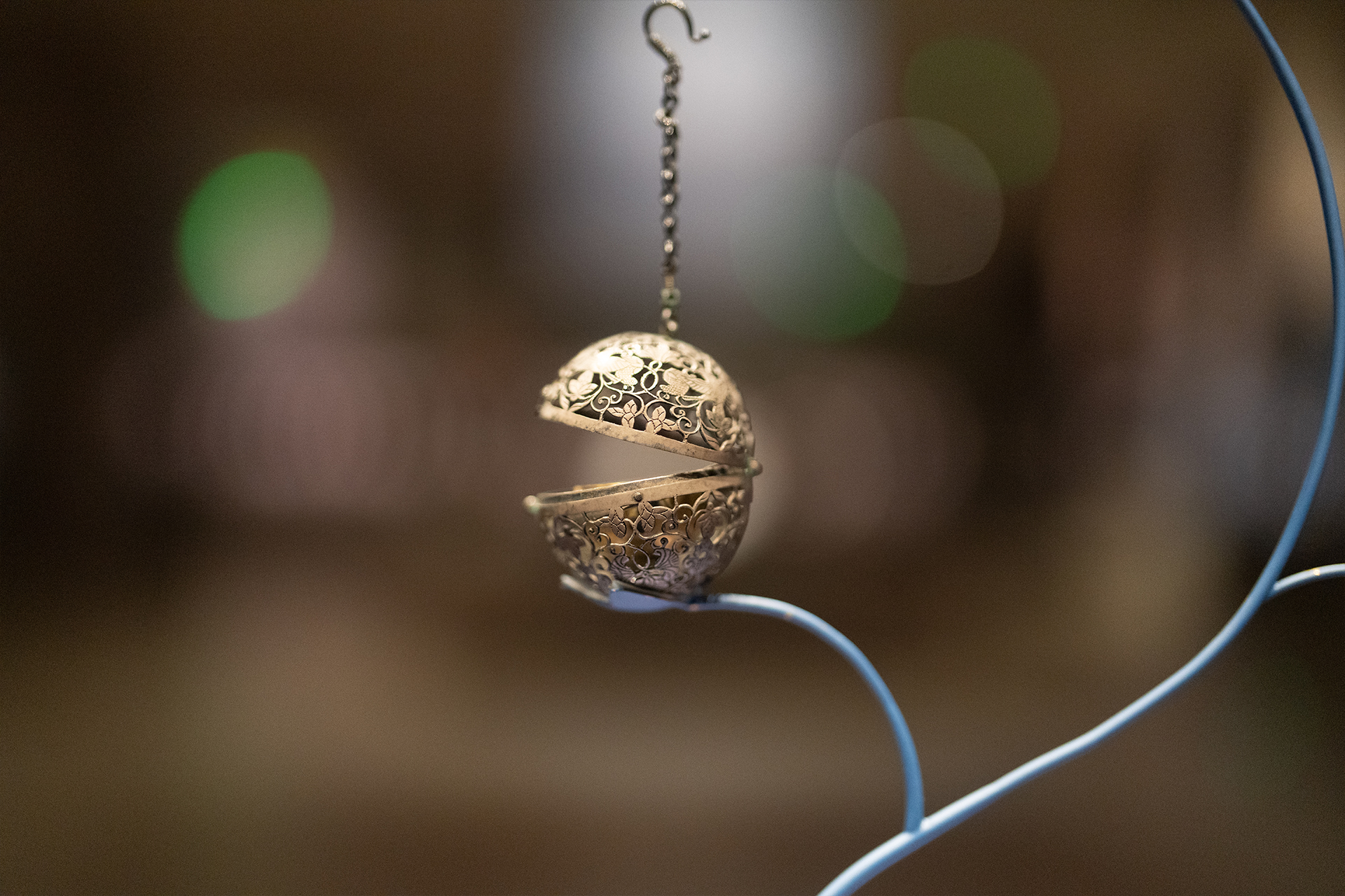 A silver universe: The steady flame of Tang