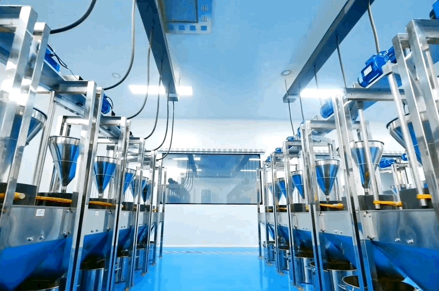 A production line is seen in a matcha processing factory. /UpGuizhou