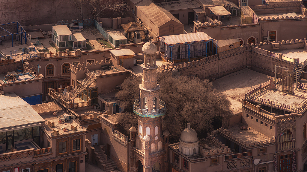 A dress-up day in the ancient city of Kashi