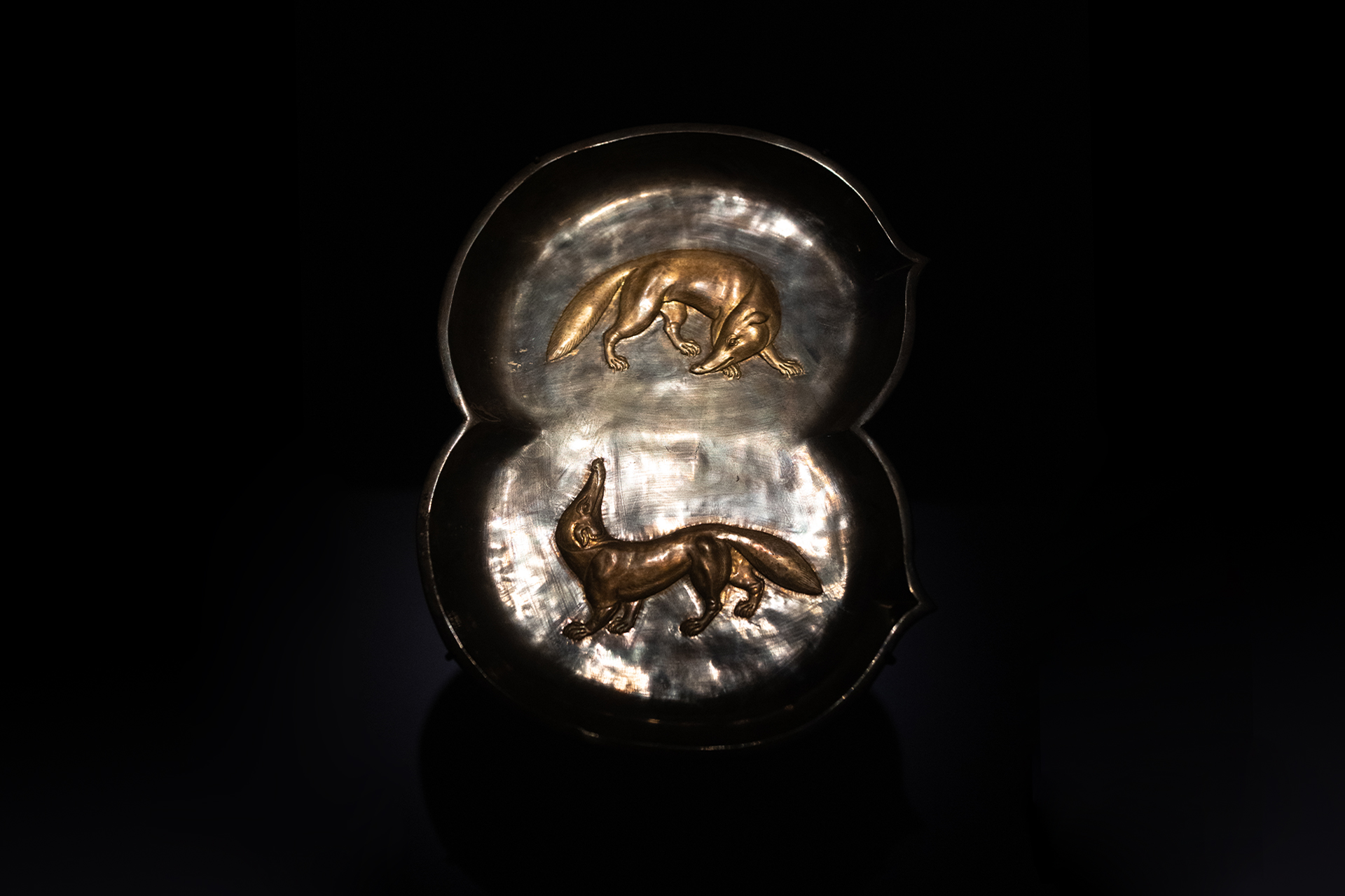 The cross-cultural animal motifs of Tang gold and silver