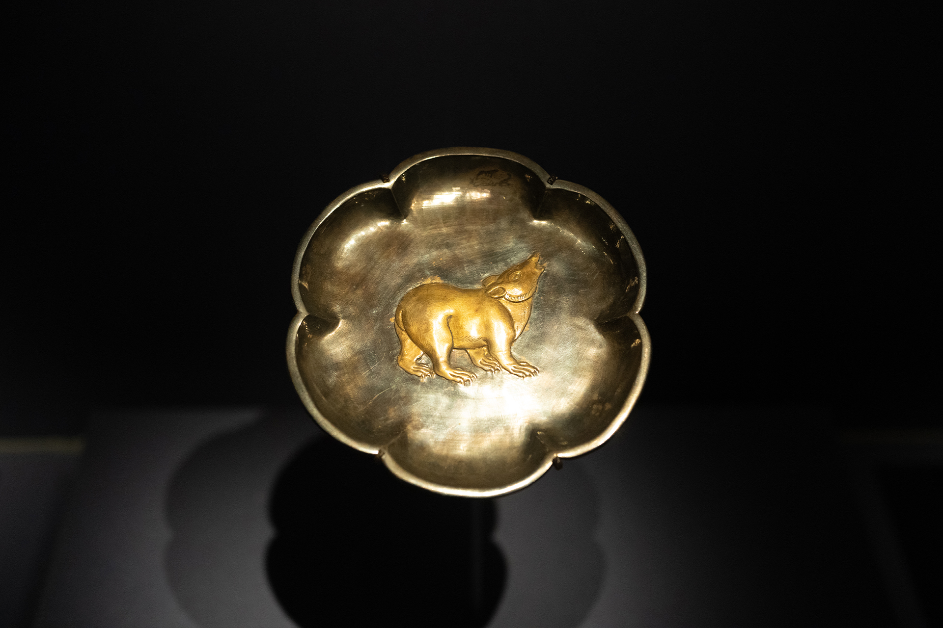 The cross-cultural animal motifs of Tang gold and silver
