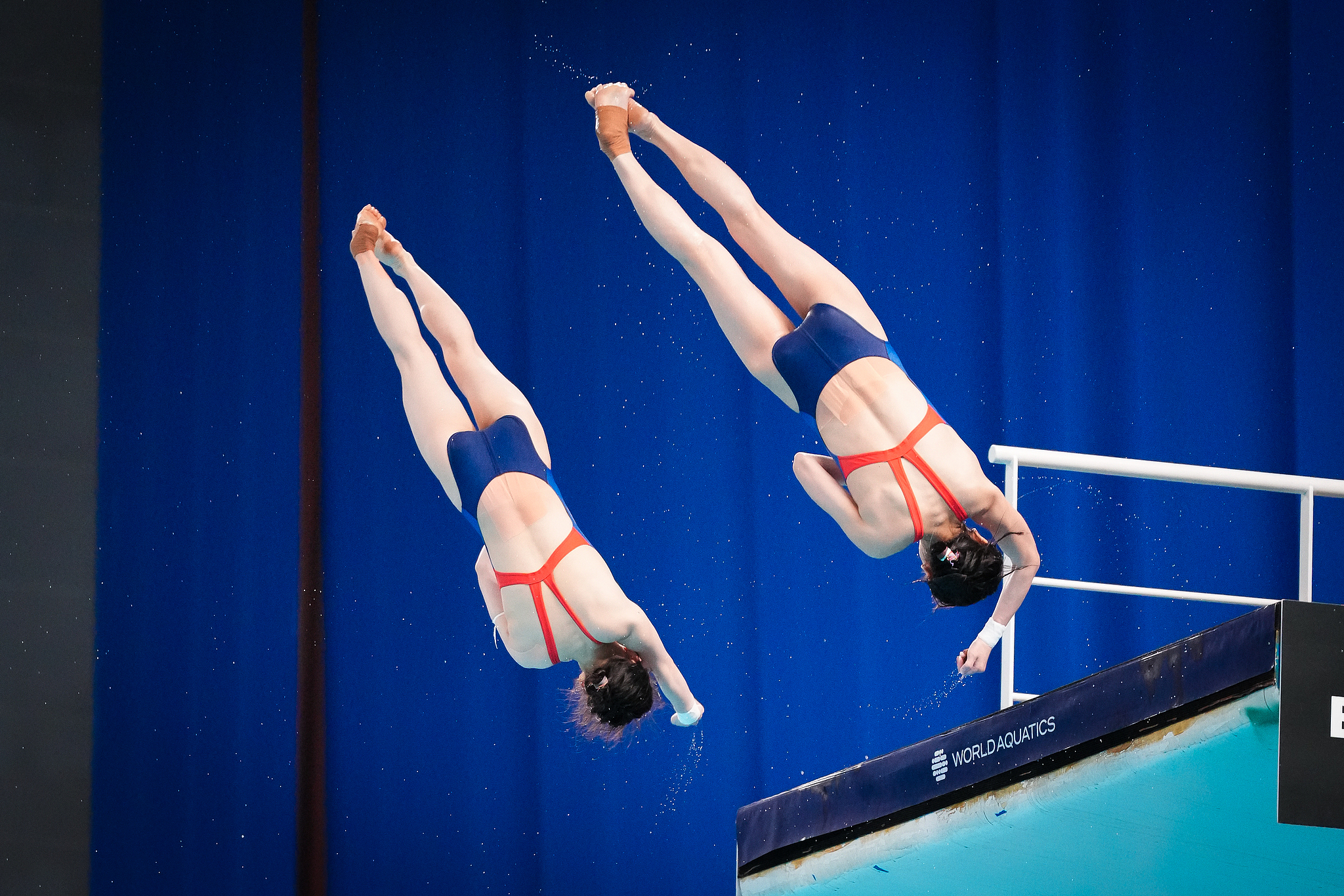 Chen Yuxi and Lu Wei of China during the Women's synchronized 10-meter platform, World Aquatics Diving World Cup Super Final in Beijing, China, May 1, 2026. /VCG
