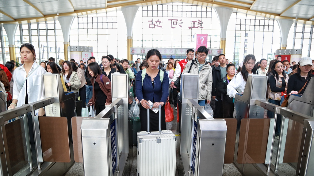 The railway system is gearing up for the peak of return trips at Honghe Railway Station, Yunnan Province, southwest China, May 4, 2026. /VCG