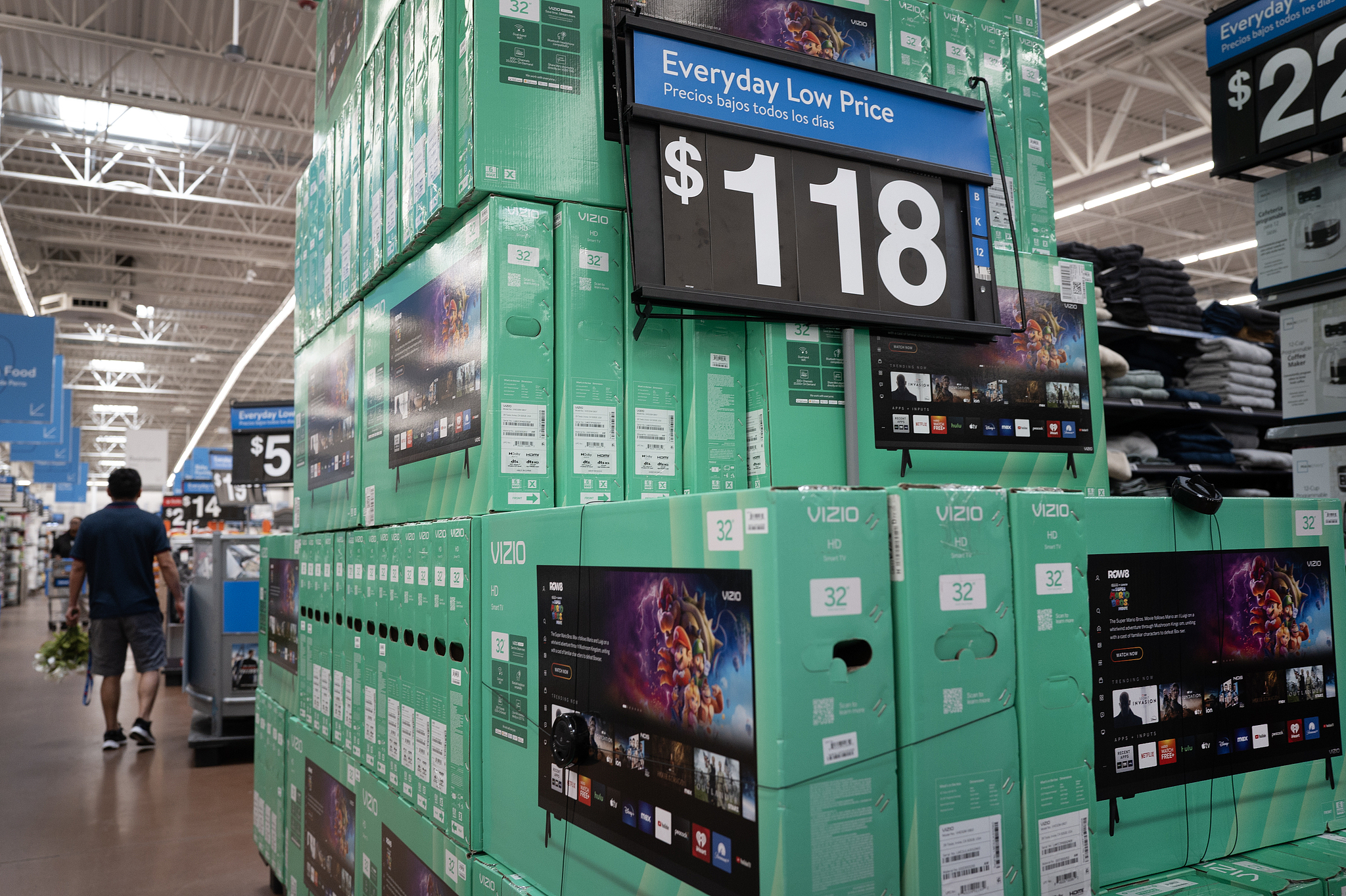Made-in-China televisions are offered for sale at a big box retailer in Chicago, Illinois, May 12, 2025. /CFP
