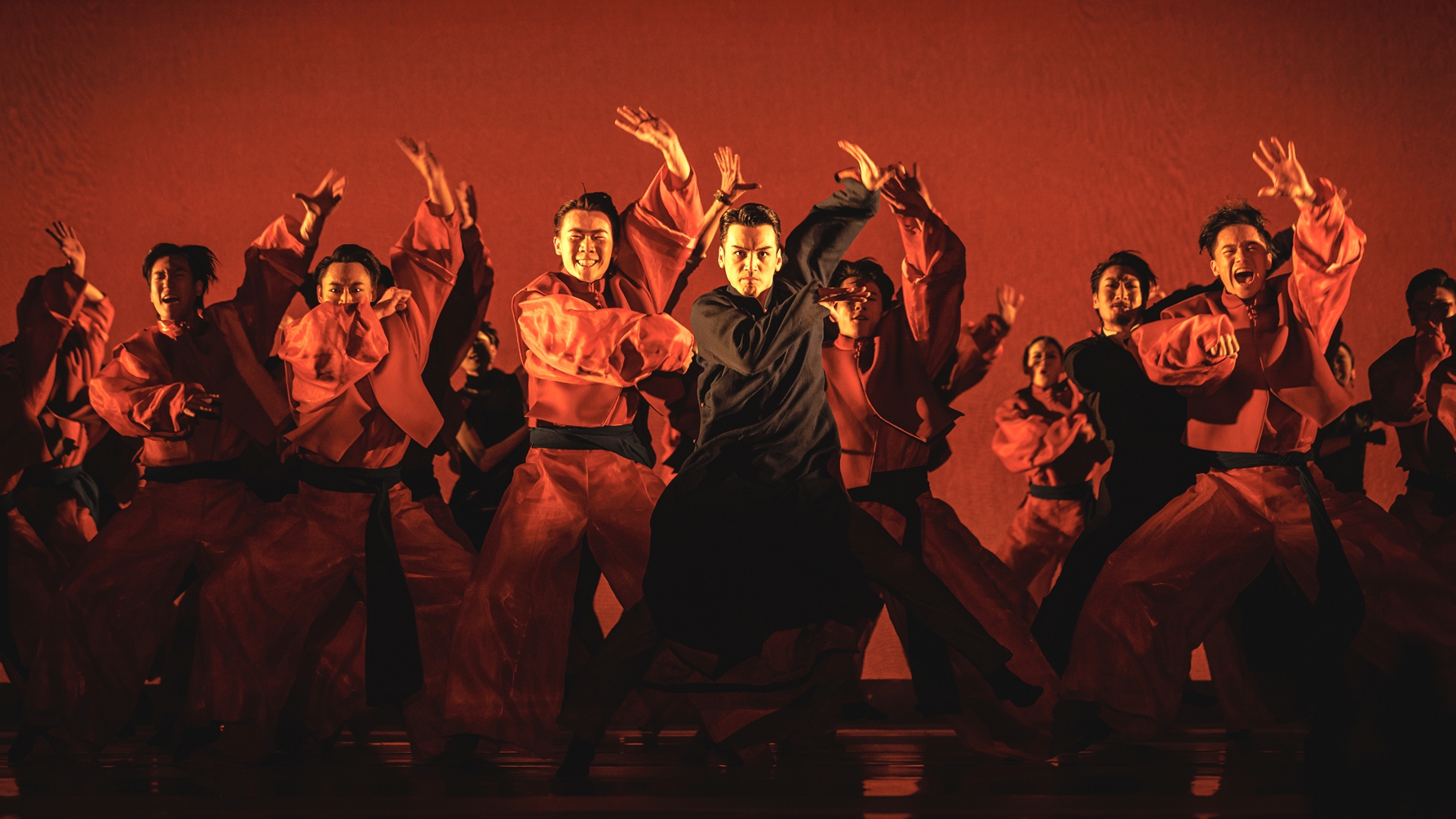 Guzi Yangge, a traditional folk dance form of Shandong, performed during the curtain call of dance drama Dye House. /Shandong Song and Dance Theater
