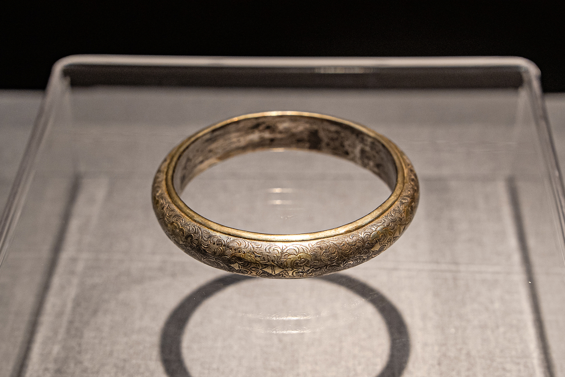 Explore Tang imperial treasures and sacred relics at Shaanxi's Famen Temple