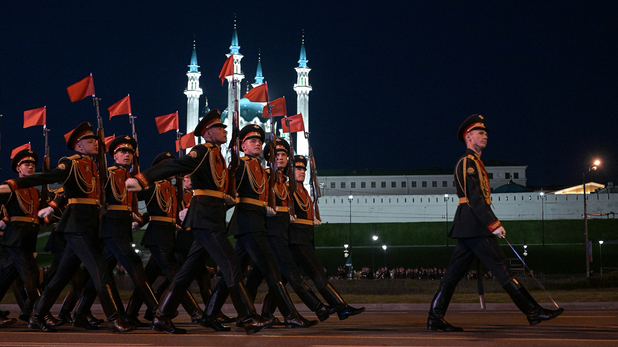 Russian servicemen march in formation during a rehearsal for the Victory Day parade marking the 81st anniversary of the victory over Nazi Germany in World War II, Kazan, Republic of Tatarstan, Russia, May 7, 2026. /VCG