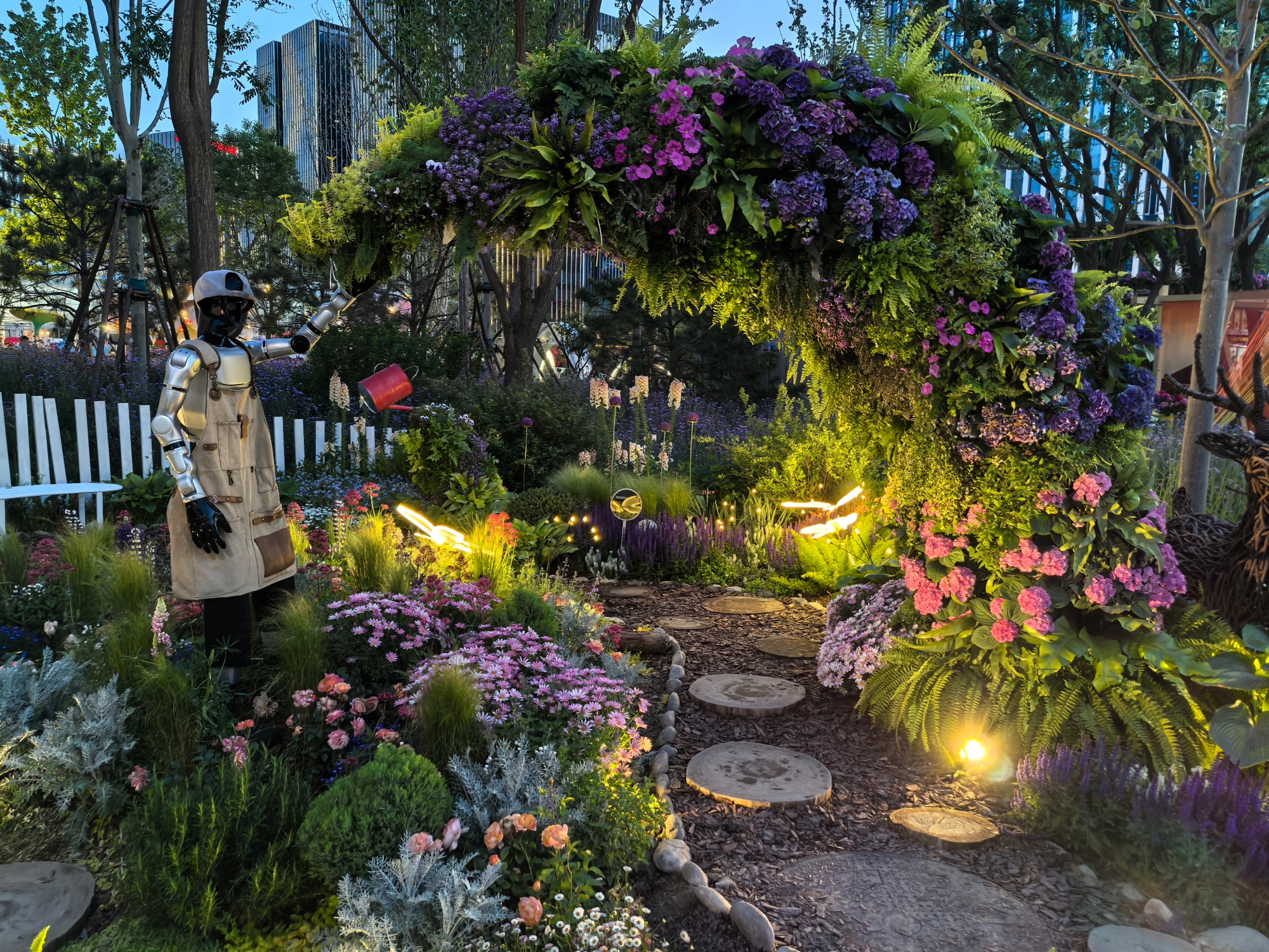 A floral display of the 2026 Beijing International Flower Show is seen in Beijing on May 4, 2026. /CGTN