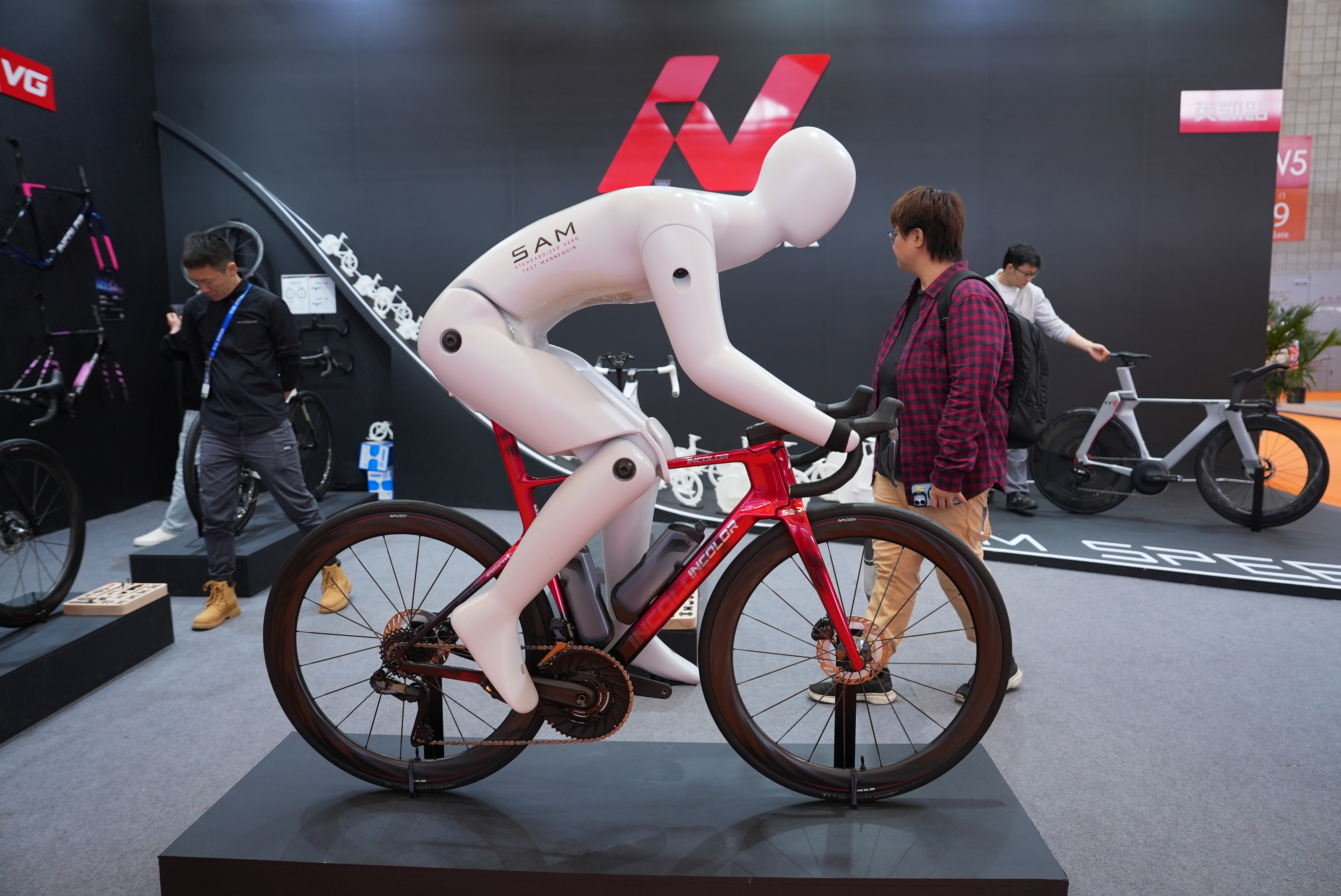 Chinese Manufacturing Powers Global Green Mobility