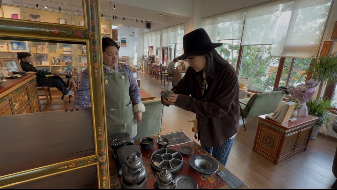 Inside view of a local contemporary art space in Lhasa City, southwest China's Xizang Autonomous Region. /CGTN