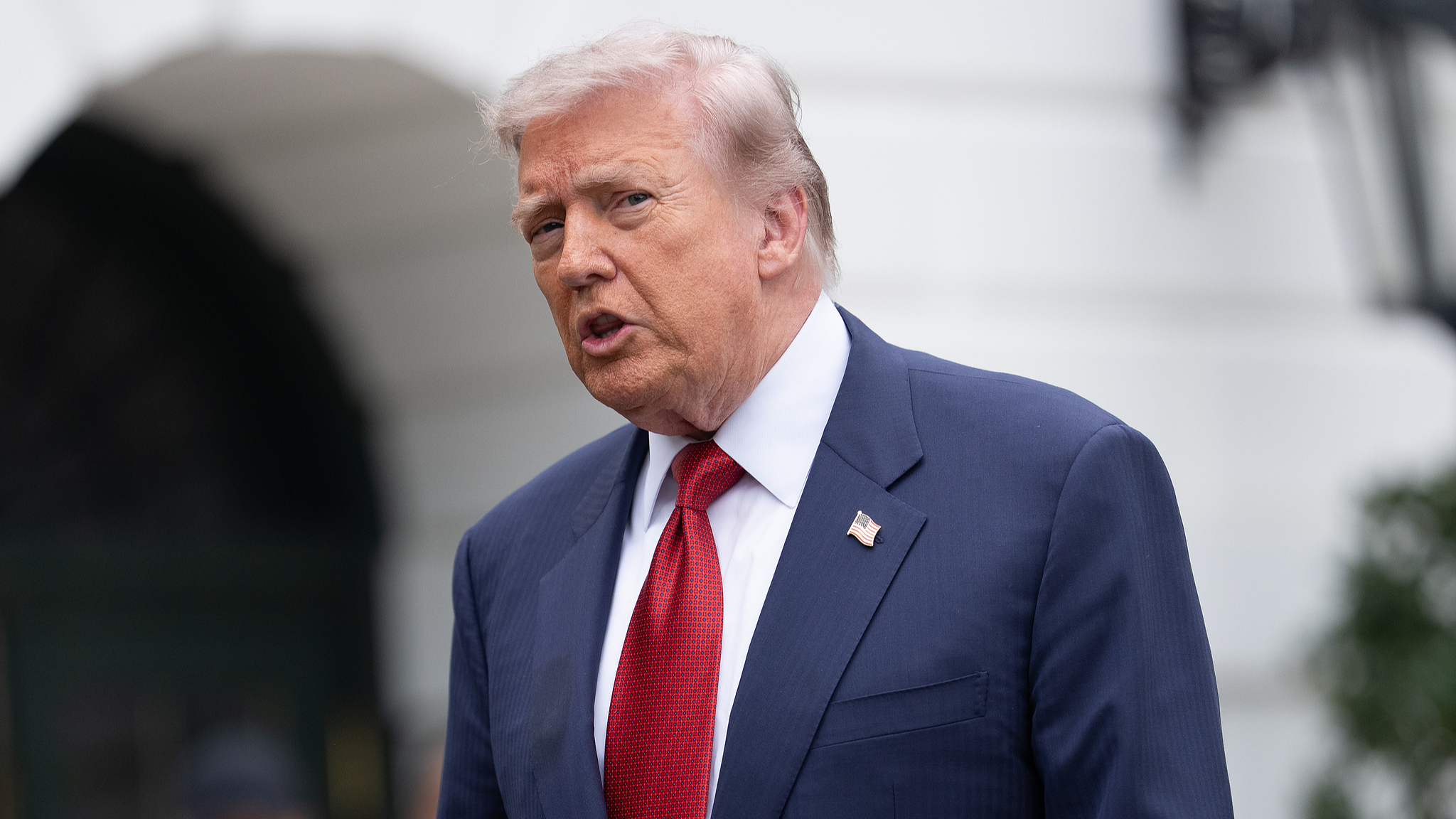 US President Donald Trump speaks to members of the media on the South Lawn of the White House before boarding Marine One in Washington, DC, US, May 8, 2026. /VCG