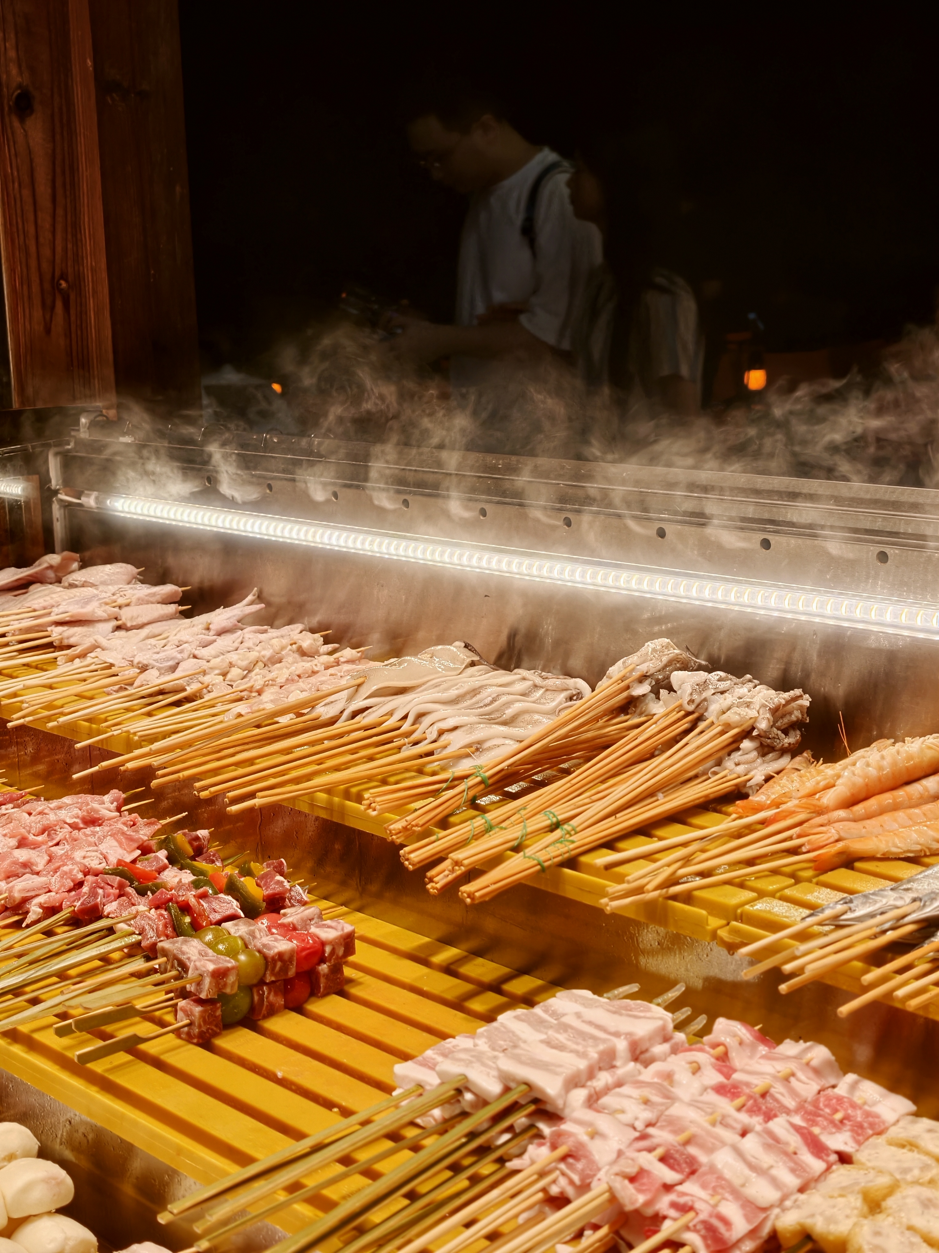 A view of night markets in Shenzhen /CGTN