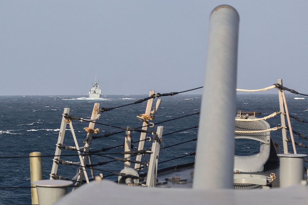Arleigh Burke-class guided-missile destroyer USS Higgins (DDG 76), in cooperation with Royal Canadian Navy Halifax-class frigate HMCS Vancouver (FFH 331), conducted a Taiwan Strait transit, September 20, 2022. /CFP
