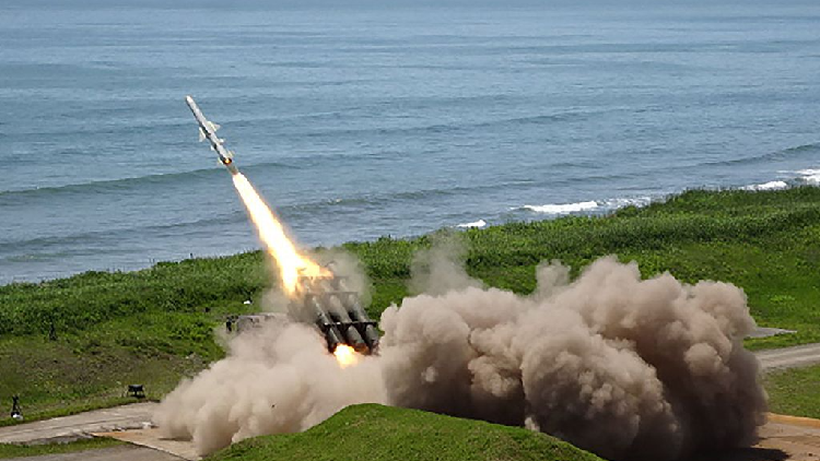 China urges all peace-loving countries, Japanese people to reject 