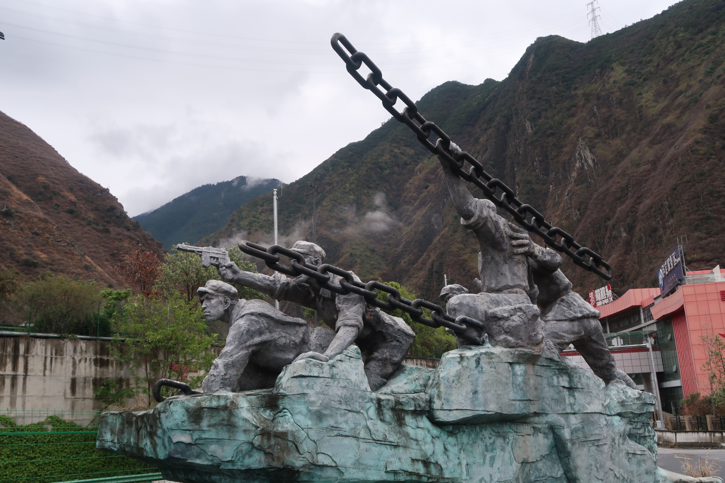 How a Daring Bridge Crossing Saved the Red Army