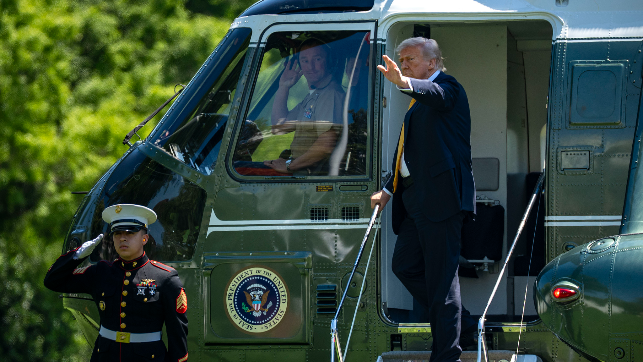 President Donald Trump boards Marine One on the South Lawn of the White House in Washington DC, USA, May 12, 2026. /VCG