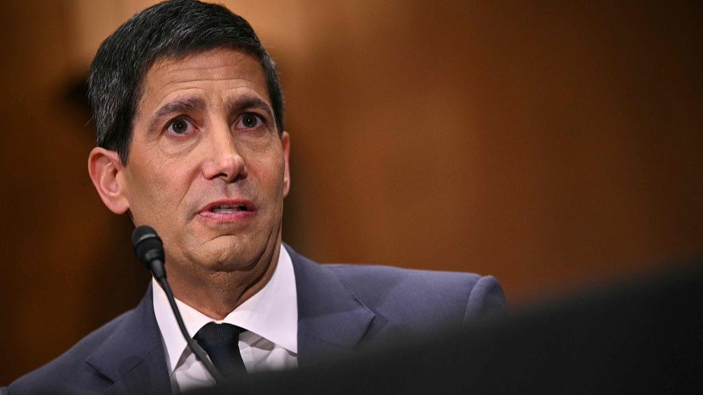 Kevin Warsh testifies during a Senate Banking Committee hearing on his nomination on Capitol Hill in Washington, DC, April 21, 2026. /VCG
