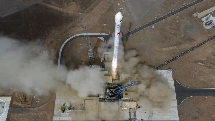 China's LandSpace launches upgraded liquid-propelled ZQ-2E