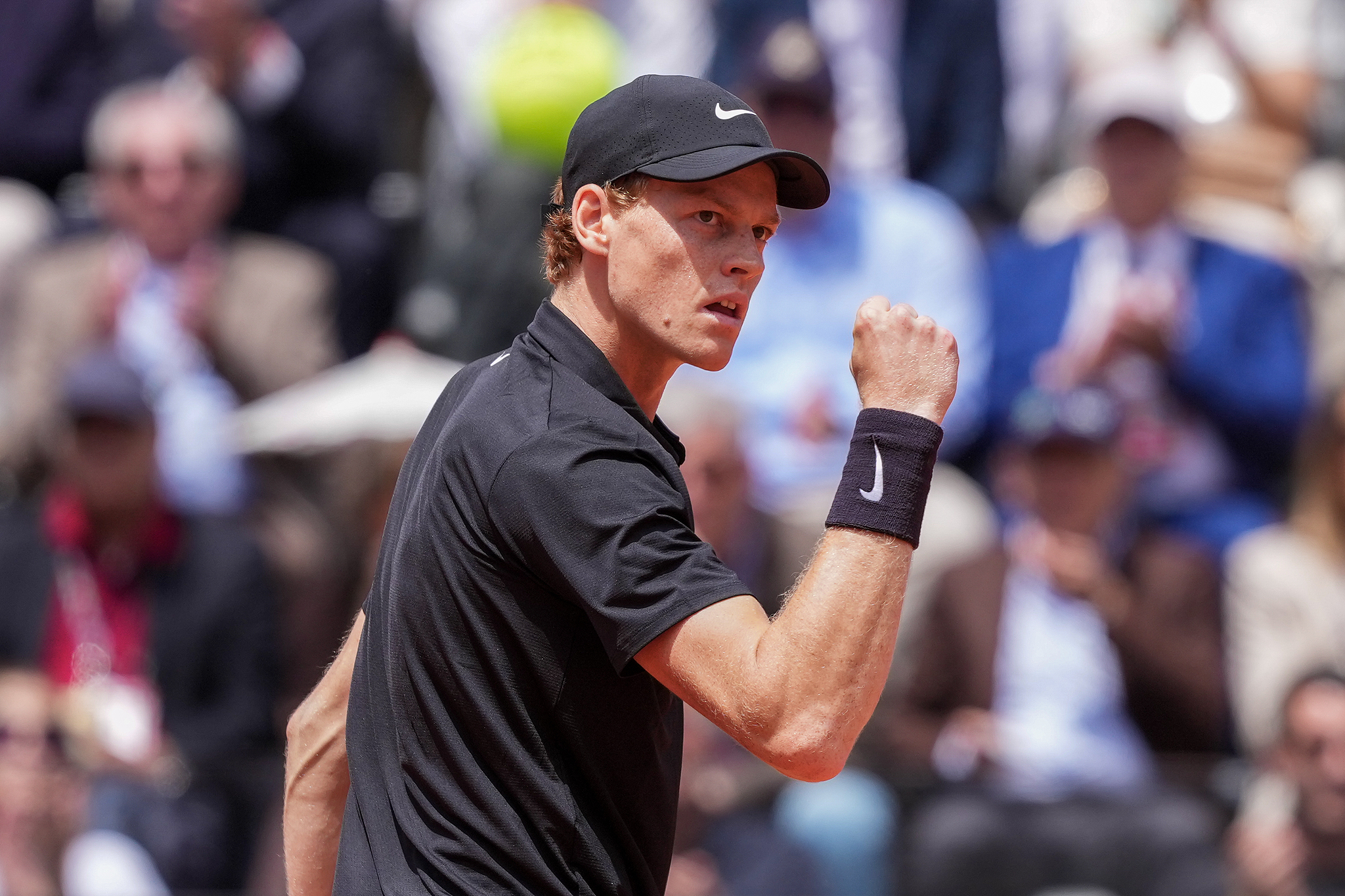 Jannik Sinner of Italy celebrates during the match against Andrey Rublev of Russia at the Italian Open in Rome, Italy, May 14, 2026. /VCG