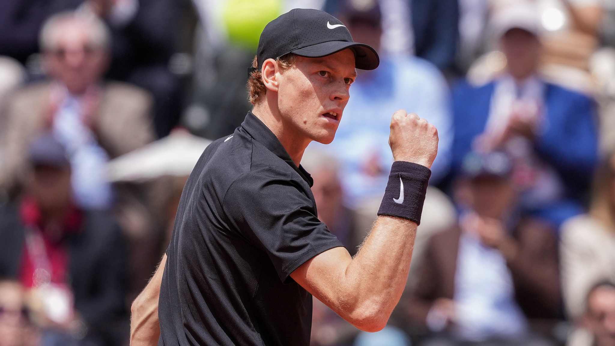 Jannik Sinner breaks Masters record to reach Italian Open semis