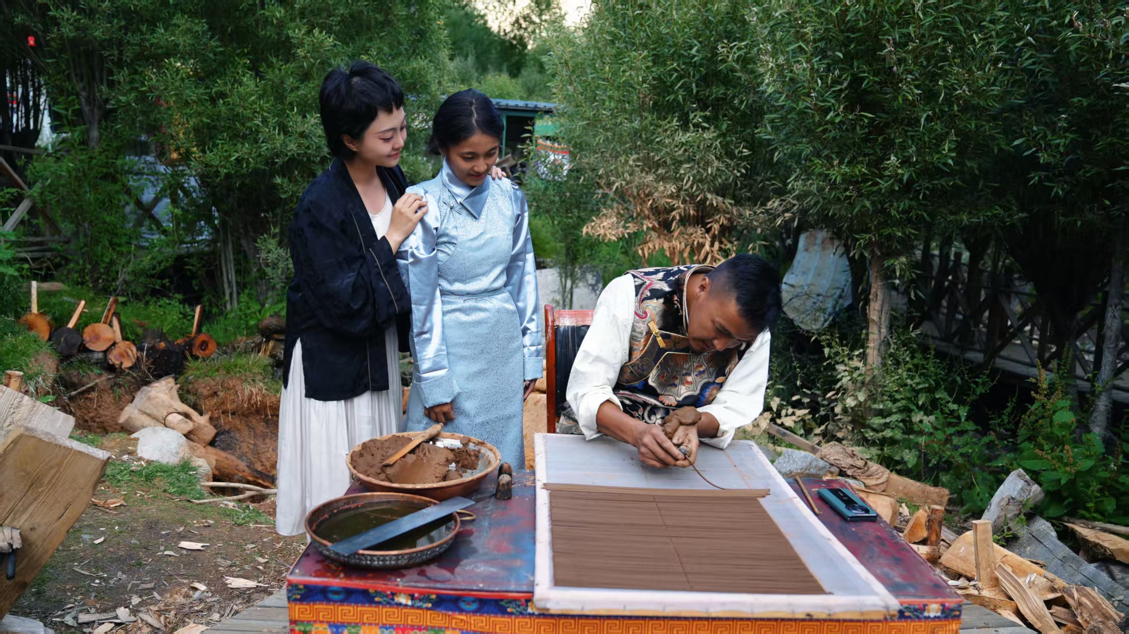 Hanfu Citywalk | How to explore scenic Xizang