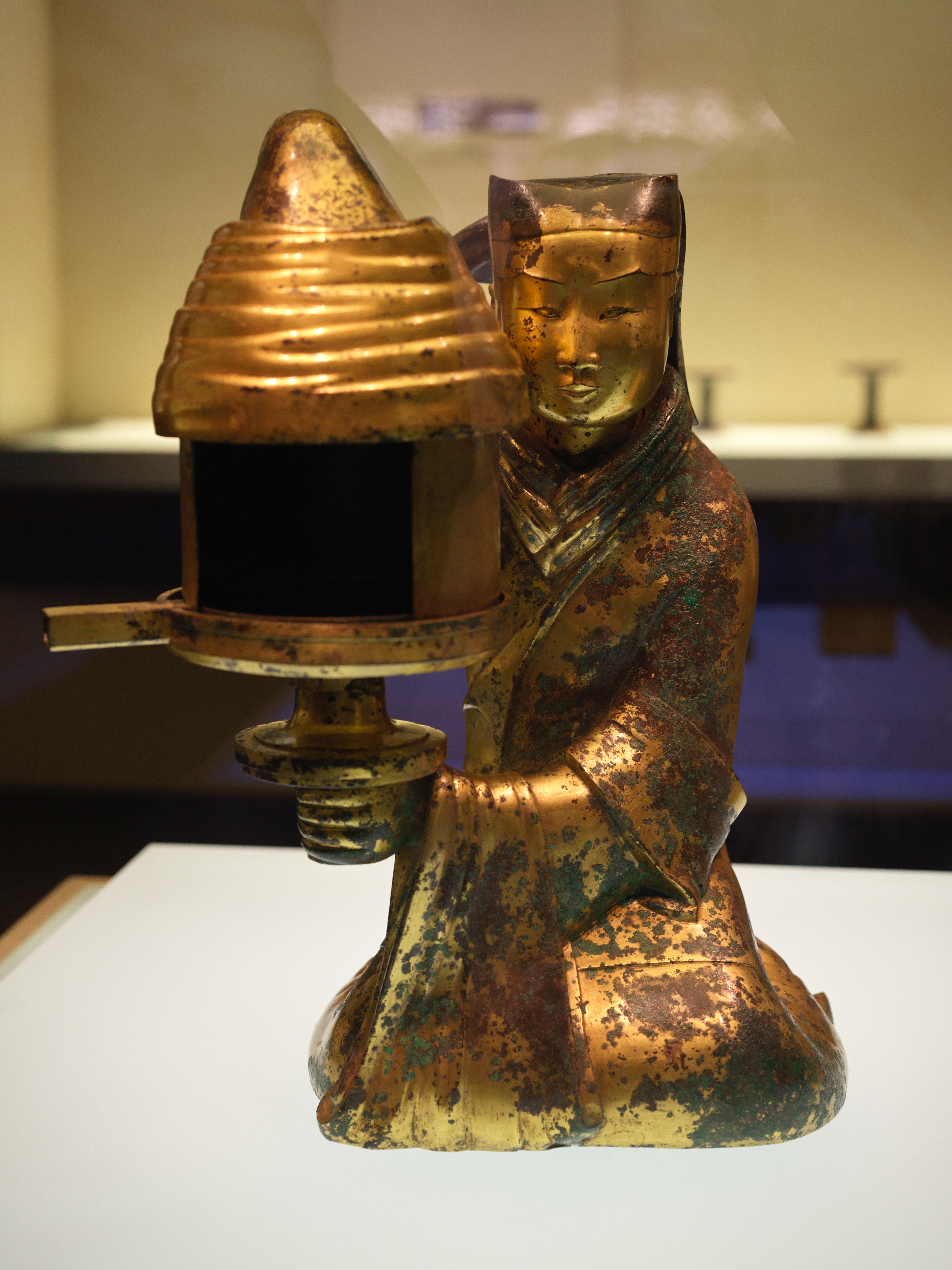 Changxin Palace Lamp made in the Western Han Dynasty (206 BC-AD 25), Hebei Museum, Shijiazhuang City, north China's Hebei Province. Chen Hongyu/CGTN
