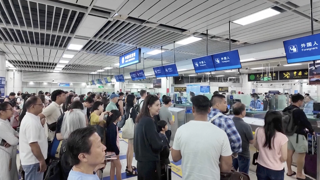 Shenzhen cultural industries fair draws peak international arrivals