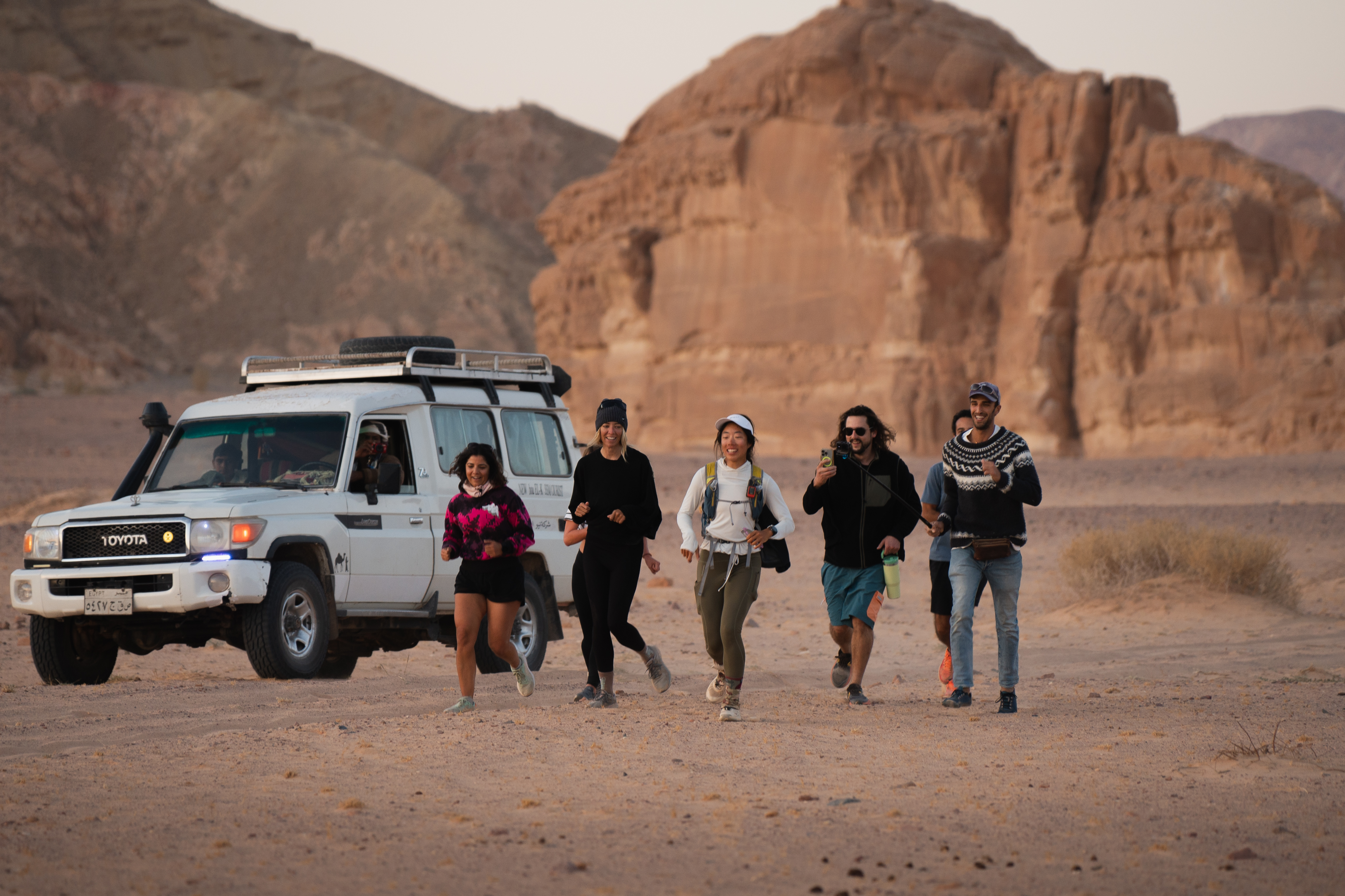 Ria Xi ran the last few kilometers of the Sinai Trail in Egypt with her friends. /Ria Xi